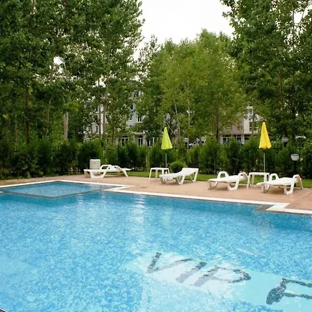 Studio In Vip Park Апартамент *