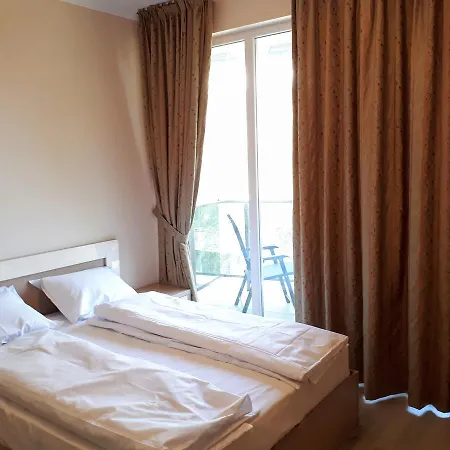 Studio In Vip Park Апартамент *